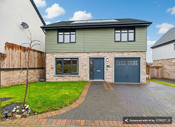 5 Bedroom Detached House For Sale In Baillie Crescent, Alford, AB33