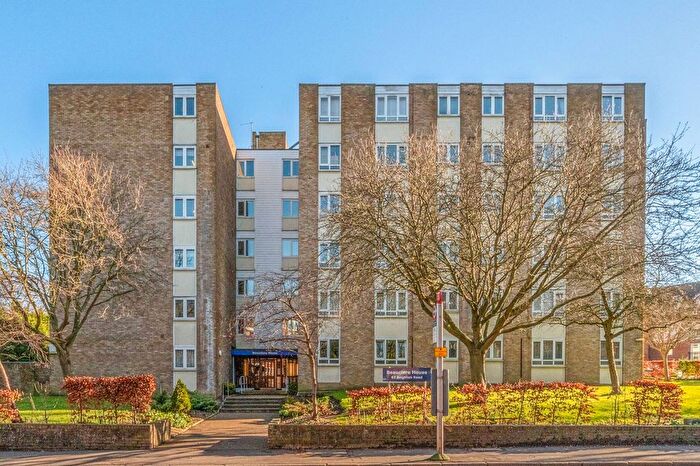 1 Bedroom Flat For Sale In Brighton Road, Sutton, SM2