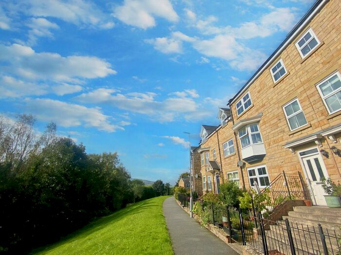 4 Bedroom Town House For Sale In Whitton View, Rothbury, Morpeth, NE65