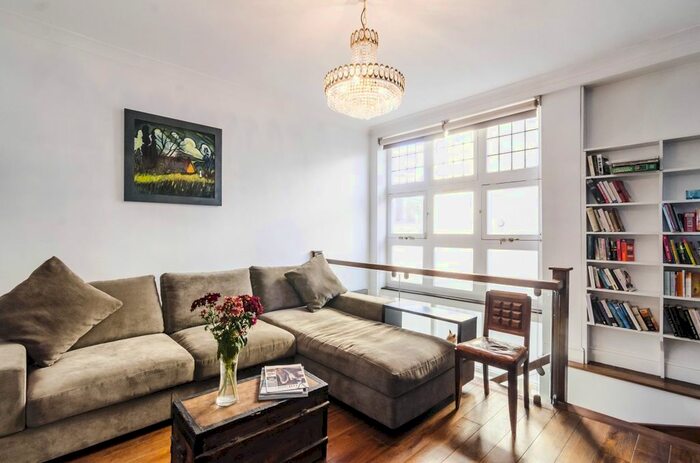 1 Bedroom Maisonette To Rent In Wenlock Street, London, N1