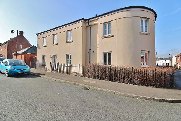 2 Bedroom Flat For Sale In Pinnova Place, Orchard Mead, Berewood, PO7