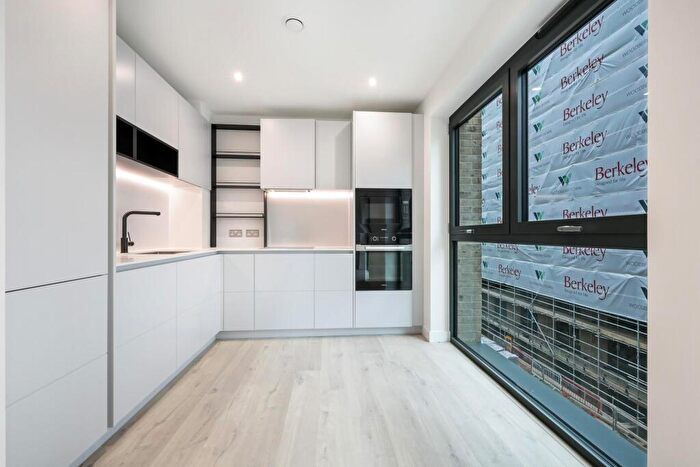 1 Bedroom Apartment To Rent In Hartingtons Court, Coster Avenue, N4