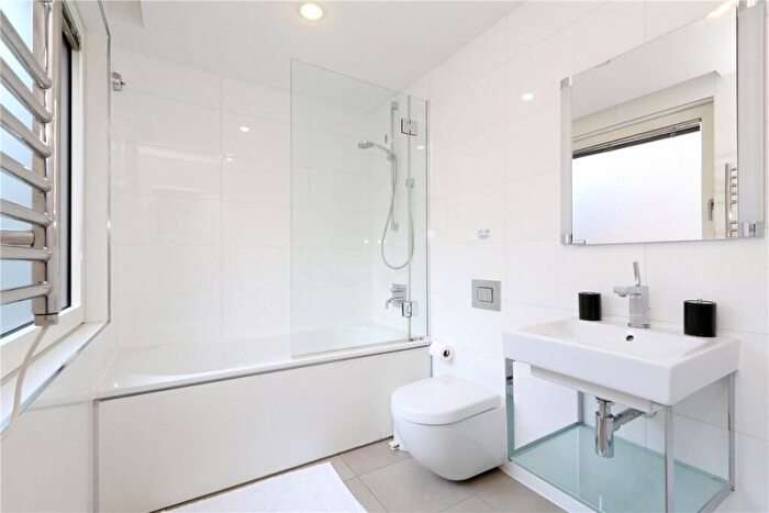 1 Bedroom Flat To Rent In Weymouth Street, Marylebone, London, W1W