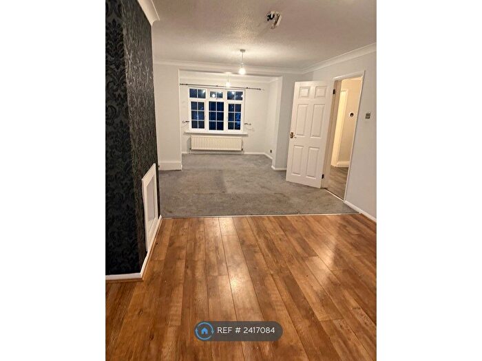 3 Bedroom Detached House To Rent In Carradale, Peterborough, PE2