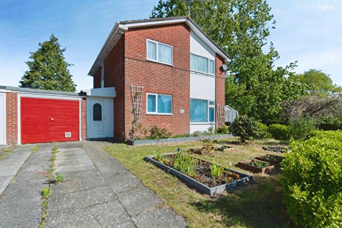 4 Bedroom Detached House For Sale In Verity Crescent, Poole, Dorset, BH17