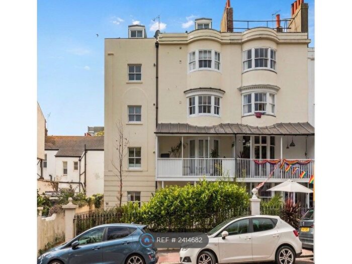 1 Bedroom Flat To Rent In Upper Rock Gardens, Brighton, BN2