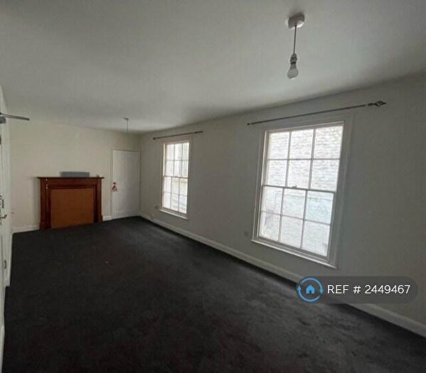 2 Bedroom Flat To Rent In High Street, Horncastle, LN9