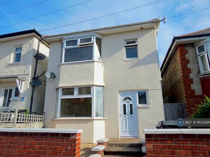 4 Bedroom Detached House To Rent In Pine Road, Bournemouth, BH9