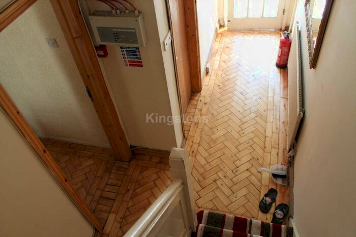 6 Bedroom Terraced House To Rent In Senghenydd Road, Cathays, Cardiff, CF24