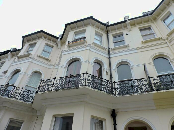 1 Bedroom Flat To Rent In St Aubyns, Hove, BN3
