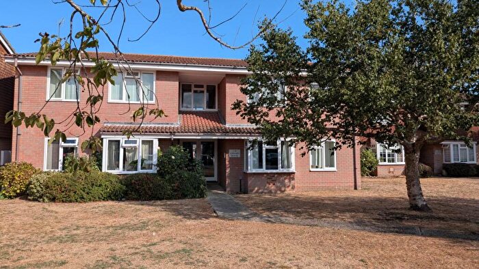 1 Bedroom Flat To Rent In Edward House, Manor Road, PO20