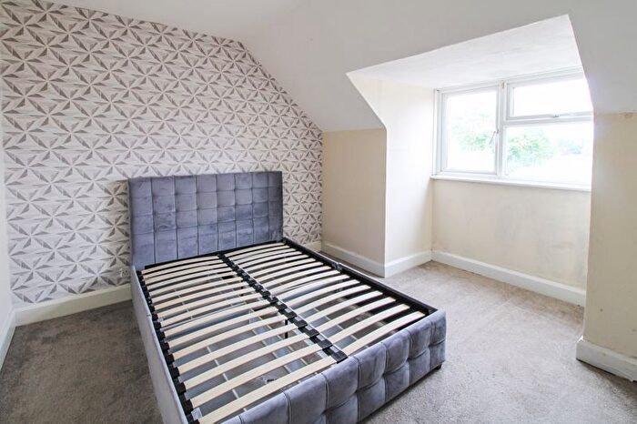 1 Bedroom Flat To Rent In Hitchin Road, Henlow Camp, SG16