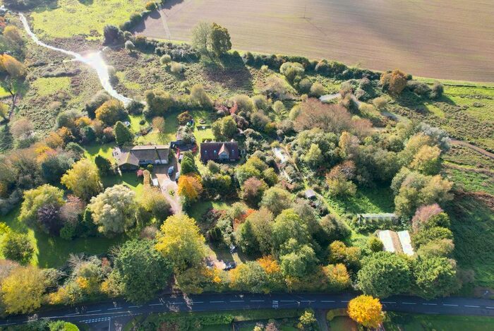 4 Bedroom Detached House For Sale In Alresford Road, Cheriton, Alresford, Hampshire, SO24