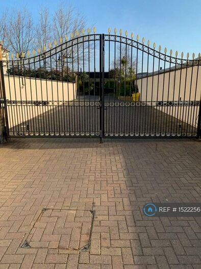 2 Bedroom Flat To Rent In Audley Court, Southend-On-Sea, SS1