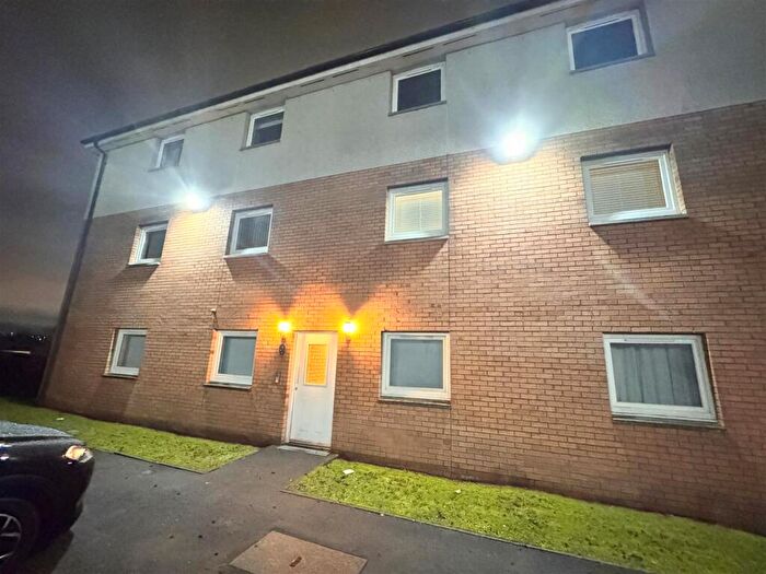 2 Bedroom Flat To Rent In Caledonian Gate, Coatbridge, ML5
