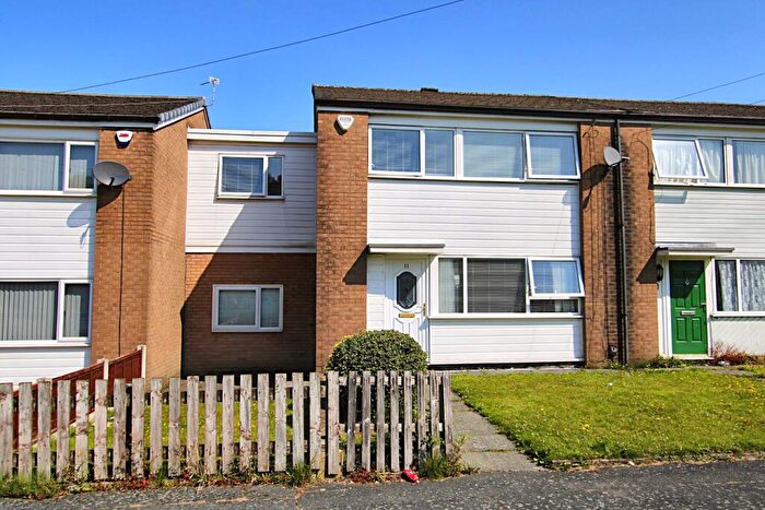 4 Bedroom Terraced House To Rent In Arnesby Grove, Bolton, BL2