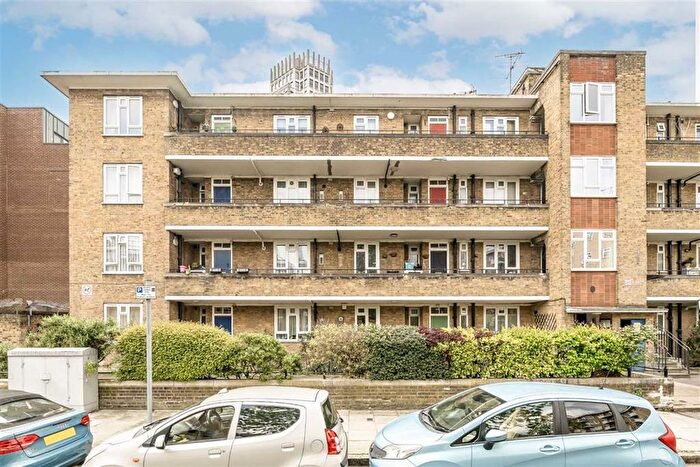 3 Bedroom Flat For Sale In Lancaster Street, Southwark, SE1