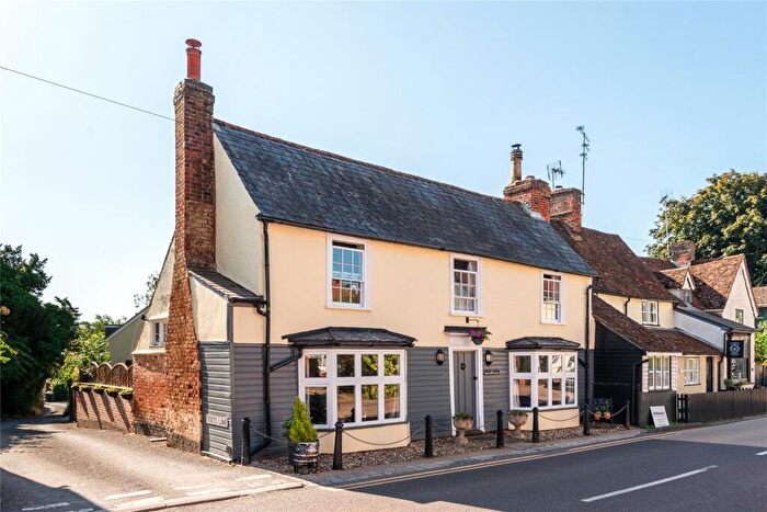 2 Bedroom Detached House For Sale In High Street, Walkern, Stevenage, Hertfordshire, SG2