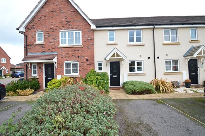 3 Bedroom Terraced House To Rent In Kingcup Close, Catshill, Bromsgrove, Worcestershire, B61