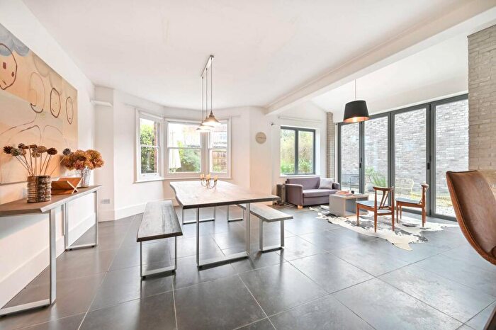5 Bedroom House To Rent In Kings Road, Willesden, London, NW10