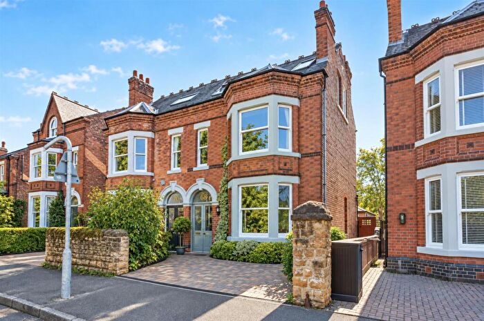 5 Bedroom Semi Detached House For Sale In Holme Road, West Bridgford, NG2