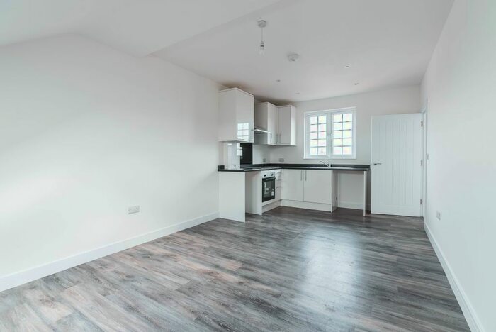 2 Bedroom Flat To Rent In Mill Rd, Wellingborough, NN8