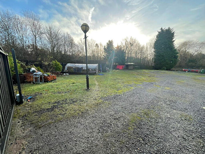 1 Bedroom Detached House To Rent In Anchor Road, Anchor Road, Nottingham, Nottinghamshire, NG16