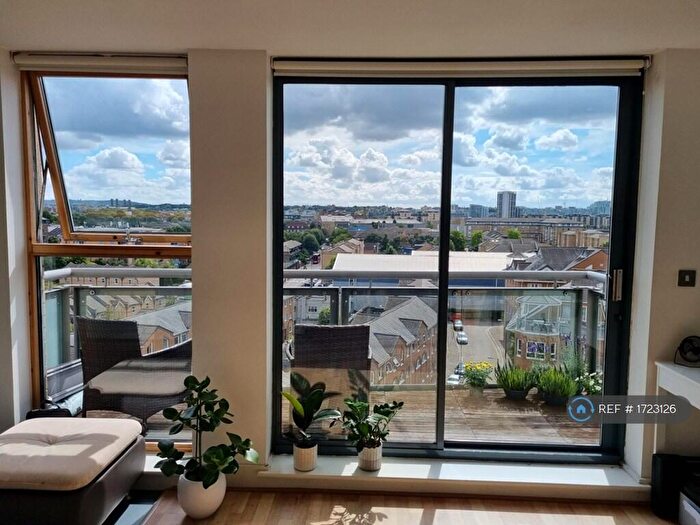 1 Bedroom Flat To Rent In Crews Street, London, E14