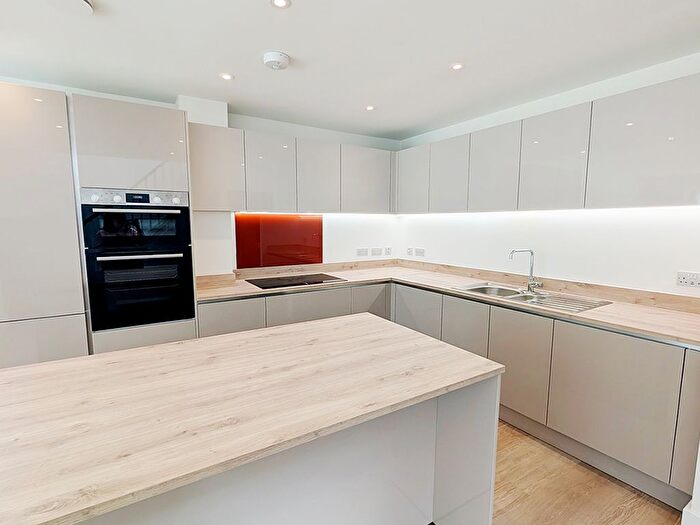 4 Bedroom Detached House For Sale In Anniversary Avenue East, Ambrosden, OX25