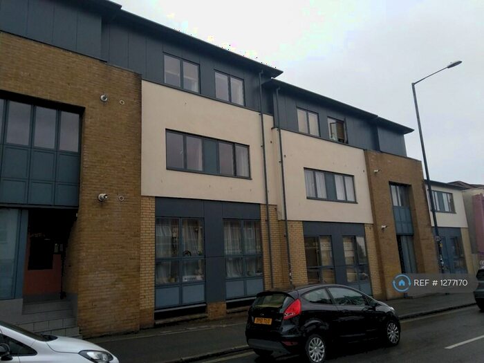 2 Bedroom Flat To Rent In Compass House, Bedminster, Bristol, BS3