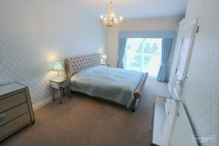 2 Bedroom Apartment For Sale In The Anchorage, Deganwy, LL31