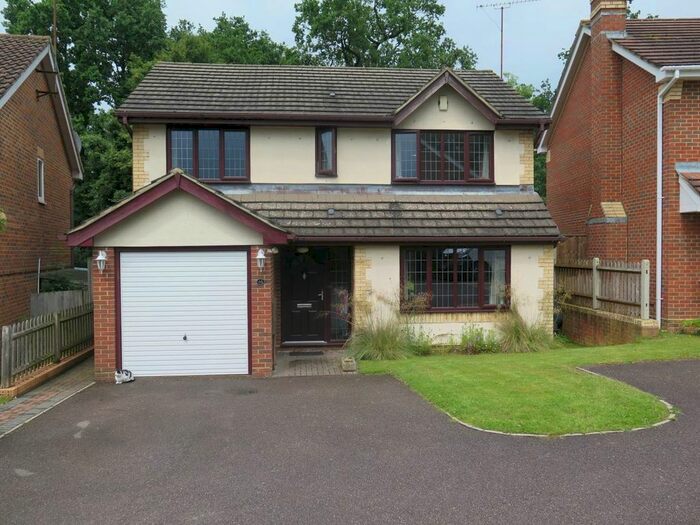 4 Bedroom Property To Rent In Walsh Avenue, Warfield, Berkshire, RG42