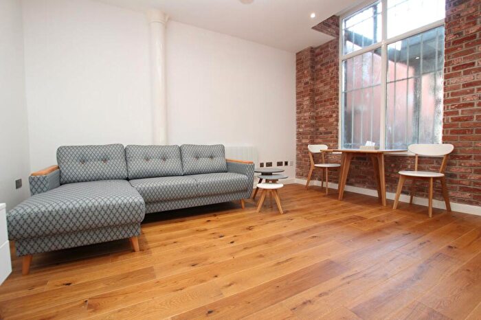 2 Bedroom Apartment To Rent In Hounds Gate, Hounds Gate Court, NG1