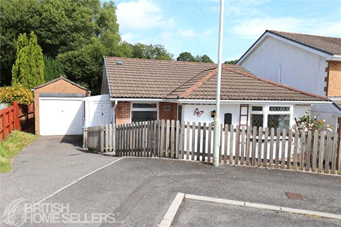 2 Bedroom Bungalow For Sale In Dinam Park, Ton Pentre, Pentre, Rhondda Cynon Taf, CF41