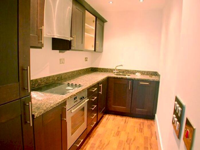 2 Bedroom Flat To Rent In Fairfield Road, London, E3