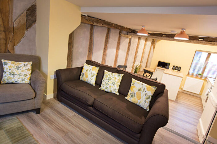 2 Bedroom Apartment To Rent In Apartment Harnall Court, CV1