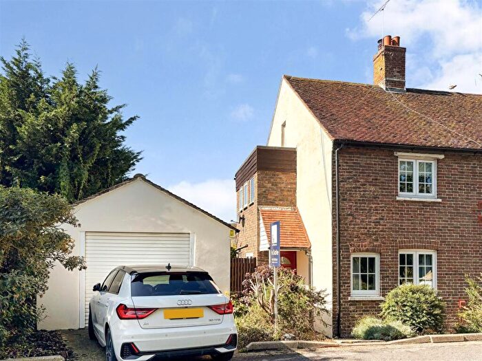 3 Bedroom Semi-Detached House For Sale In Bognor Road, Merston, PO20