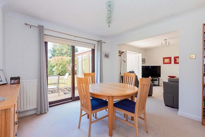 4 Bedroom Detached House For Sale In Palmerston Avenue, Langley, SL3