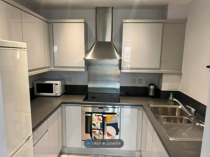 1 Bedroom Flat To Rent In Memorial Heights, Ilford, IG2
