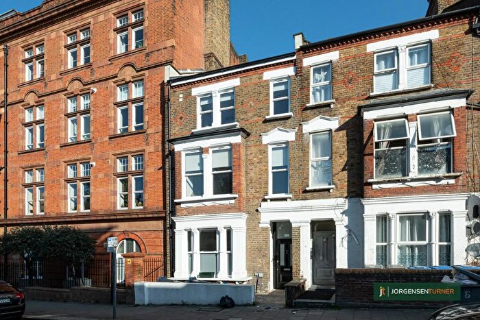 2 Bedroom Flat To Rent In Glengall Road, London, NW6