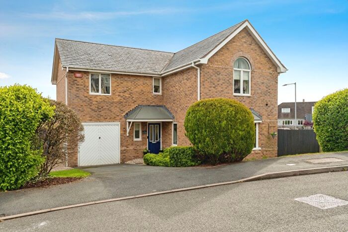 4 Bedroom Detached House For Sale In Yr Aber, Holywell, Flintshire, CH8