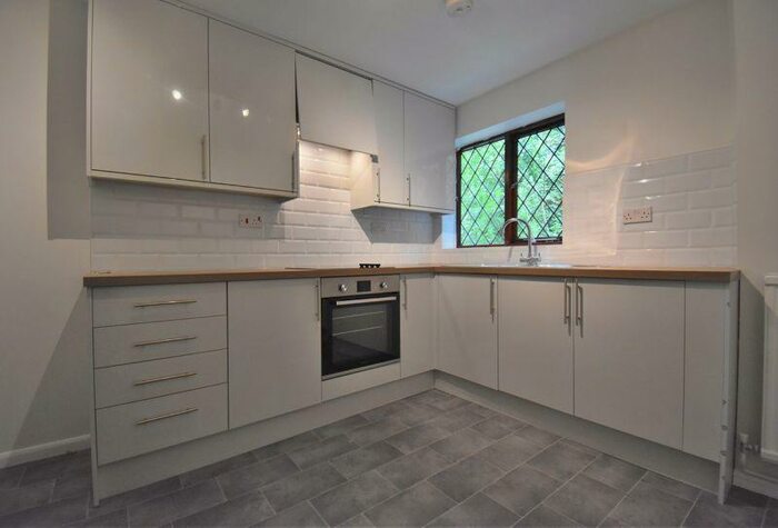 2 Bedroom Terraced House To Rent In Mongers Piece, Basingstoke, RG24