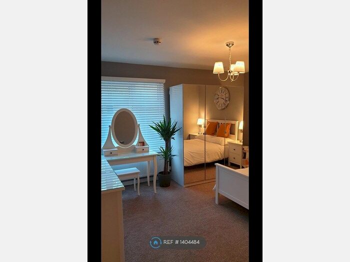 2 Bedroom Flat To Rent In Princes Avenue, Hull, HU5