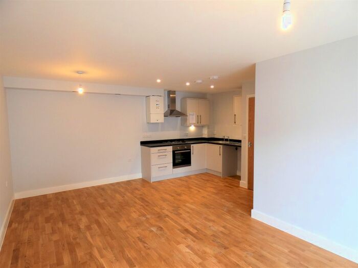2 Bedroom Flat To Rent In Thameswey House, Camp Road, Farnborough, GU14