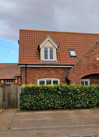 3 Bedroom Semi-Detached House To Rent In Queen Street, Walton, IP11