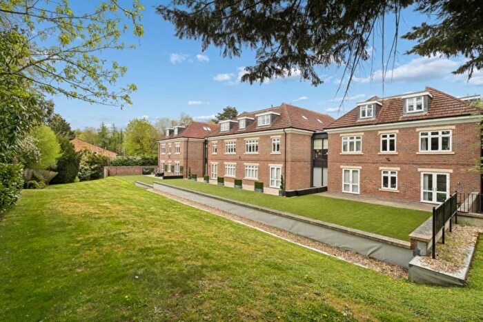 1 Bedroom Flat To Rent In Rickmansworth Road, Northwood, HA6