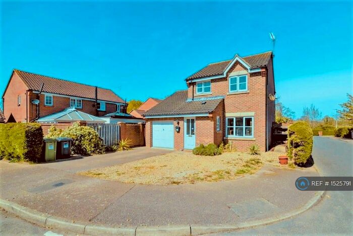 3 Bedroom Detached House To Rent In Poppy Close, North Walsham, NR28