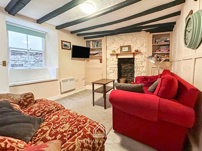 2 Bedroom Cottage For Sale In Higher Row, Kingsand, Cornwall, PL10
