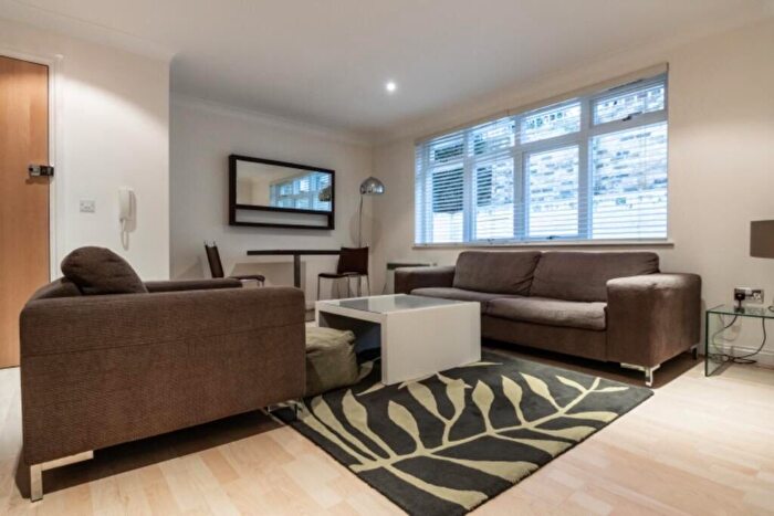 1 Bedroom Flat To Rent In Kew Gardens Road, Kew, Richmond, TW9