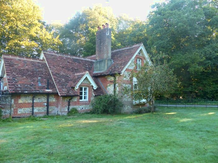 2 Bedroom Cottage To Rent In Well Lane, Bentworth, Alton, GU34